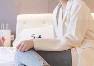 BoBoSocks袜啵啵 – 小沫的私拍时刻：那些被白丝大腿袜包裹的梦幻…