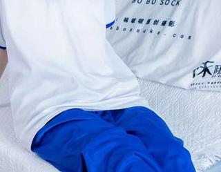 BoBoSocks袜啵啵 – “小沫与她的运动鞋：一步一个脚印，走向美丽！”——新作品在网盘放送，绝对不容错过！