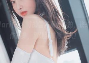 听说HaNari(하나리)的雪猫很会自拍，快来下载她的作品集，别让猫咪等太久！