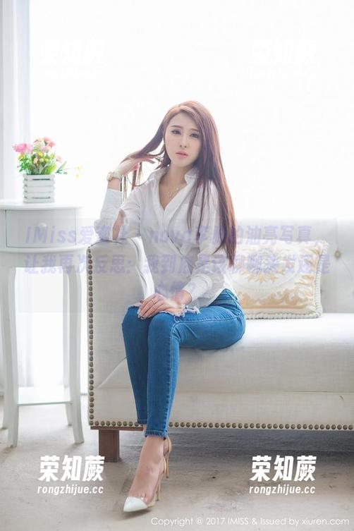 IMiss爱蜜社-nova李雅 IMiss爱蜜社 - nova李雅的油亮写真,让我再次反思:我到底是该聊聊头发还是心情?