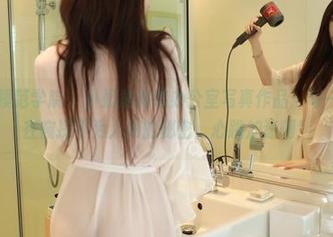 MFStar模范学院 – 小奶瓶呜呜办公室写真作品：每一张都像是在窥探不为人知的秘密，心跳加速啊！