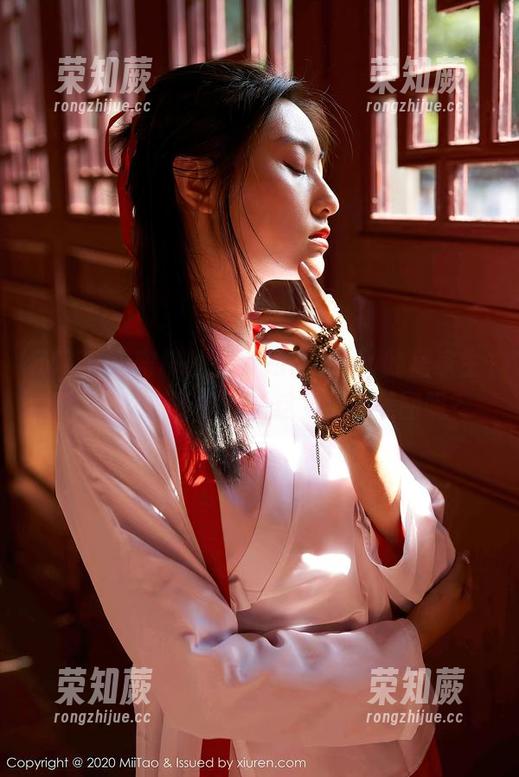 MiiTao蜜桃社-梦乃Mandy MiiTao蜜桃社 - 梦乃Mandy的居家生活:怎么能不来看看这免费的美图呢?