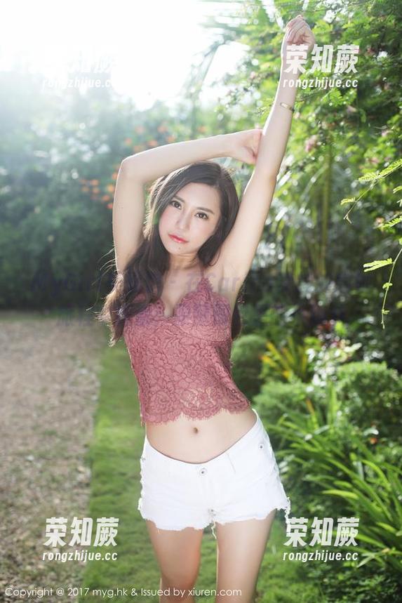 MyGirl美媛馆-Carina梦绮 MyGirl美媛馆 - 在Carina梦绮的瑜伽旅程中探索:原图图包里的小细节