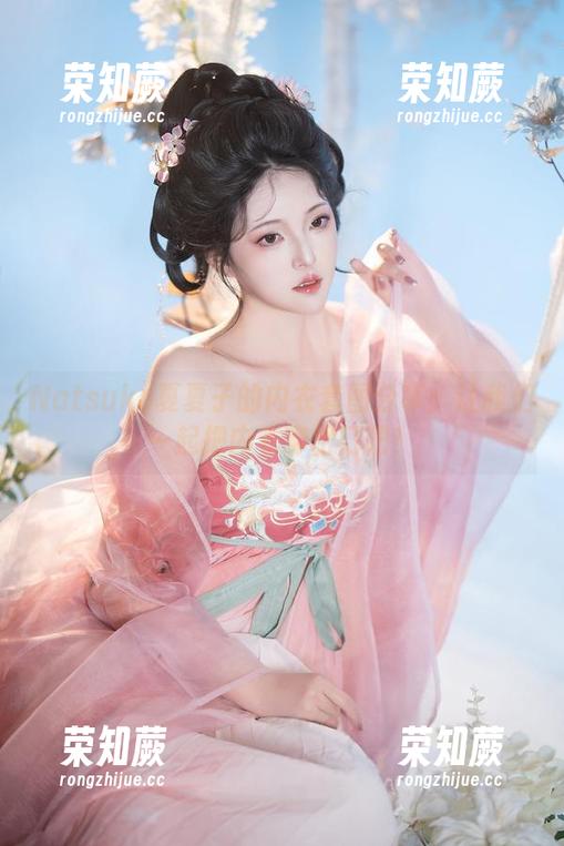 Natsuko夏夏子的内衣套图分享：让我们一起把内衣穿出门吧！