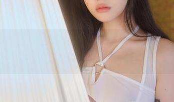 跟着Sira(시라)在线游历ArtGravia–Collection：图片里的光影仿佛在对我低语。