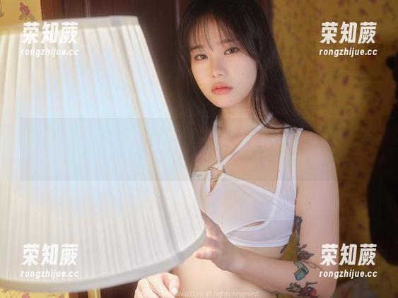 跟着Sira(시라)在线游历ArtGravia–Collection：图片里的光影仿佛在对我低语。