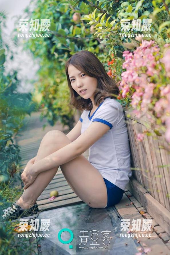TGOD推女神-尤美Yumi TGOD推女神 - 尤美Yumi短裙大曝光:网盘里的秘密,下载了就别想删!