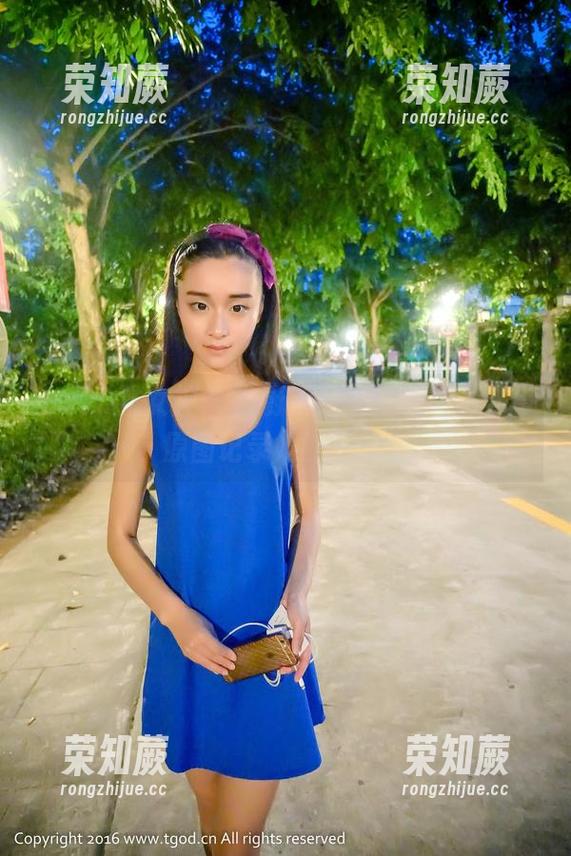 TGOD推女神 - 当厨娘遇上谭晓彤，全套原图记录她的小秘密