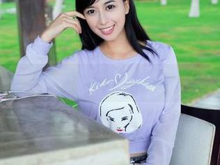 TuiGirl – 短裤梦游：何奕恋高清壁纸带你飞！