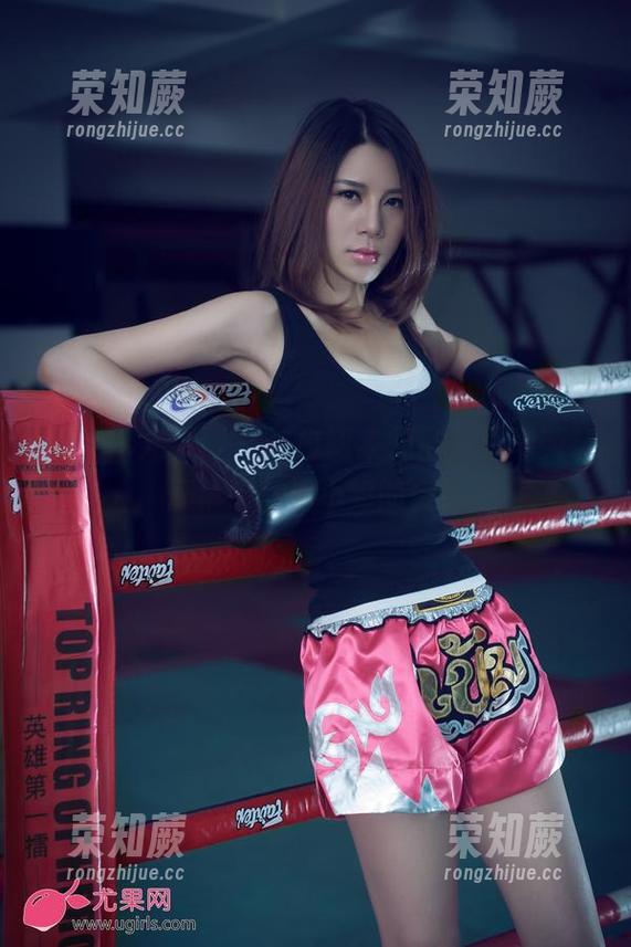 UGirls尤果网-张辛苑 UGirls尤果网 - 纯白图集见证,张辛苑让云朵都自愧不如的白!