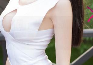 UGirls尤果网 – 从未见过的欣杨Kitty比基尼全集，下载不后悔！