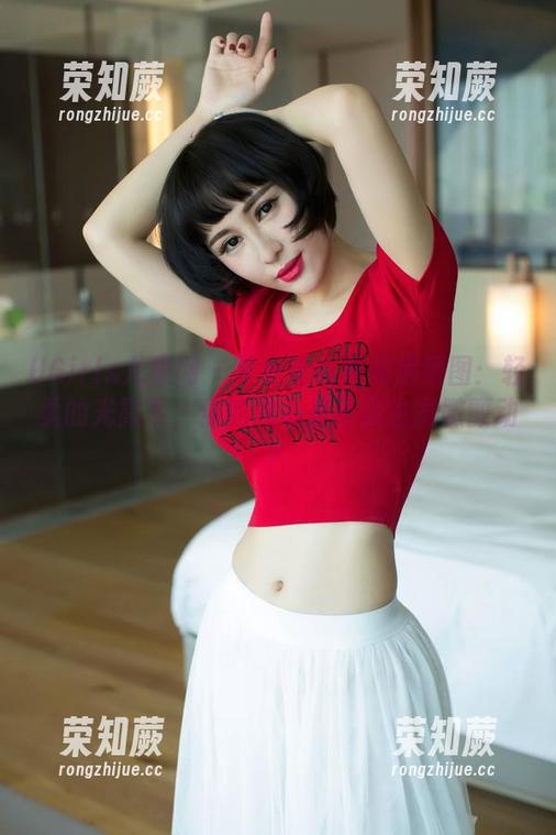 UGirls尤果网-芊小童 UGirls尤果网 - 芊小童白色私房原图:轻柔的光影下,你的内心是不是也微微颤动?