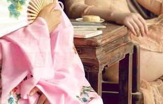 UGirls尤果网 – 时尚或挑逗？谭晓彤的网袜原图下载，你怎么看？