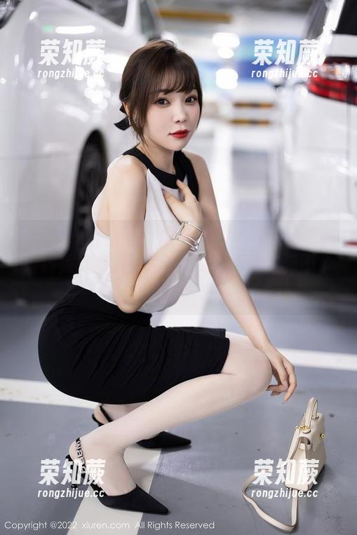 Xiuren秀人网 - 精选图包：Arude薇薇婚纱秀，求放过我的心脏，已经快受不了啦！