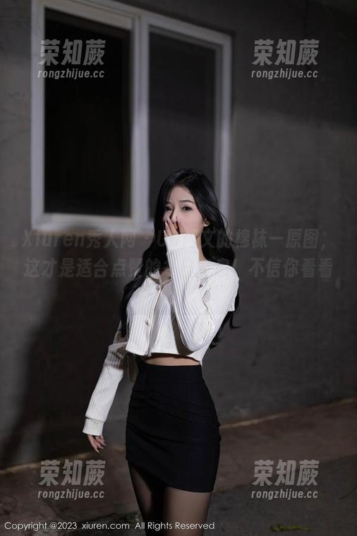 Xiuren秀人网-UU阿文 Xiuren秀人网 - UU阿文的棉袜—原图,这才是适合点赞的冬日气息!不信你看看!