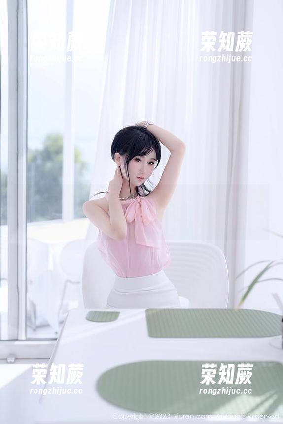 Xiuren秀人网-伍晓丽Shirley Xiuren秀人网 - 伍晓丽Shirley油亮写真合集,让人忍不住想多看几眼