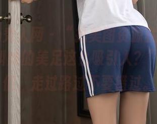 Xiuren秀人网 – “找美图资源就看娇喘JC，谁叫她的美足这么吸引人？”—姐妹们，走过路过不要错过。
