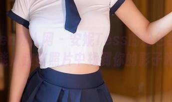 Xiuren秀人网 – 安妮Tess的粉色绽放：你能从这些照片中找到你的影子吗？