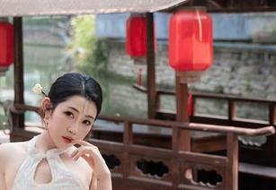 Xiuren秀人网 – 小茉莉jasmine私房高跟鞋，带你体验那种温柔又有点狂野的感觉