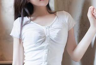 Xiuren秀人网 – 林乐一运动，精选写真集：比起举重，我更擅长举筷！