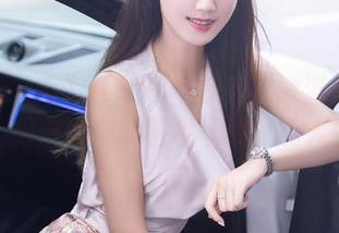 Xiuren秀人网 – 希望每天都被温柔包围，欧阳妮娜娜的图包拯救我的人生！