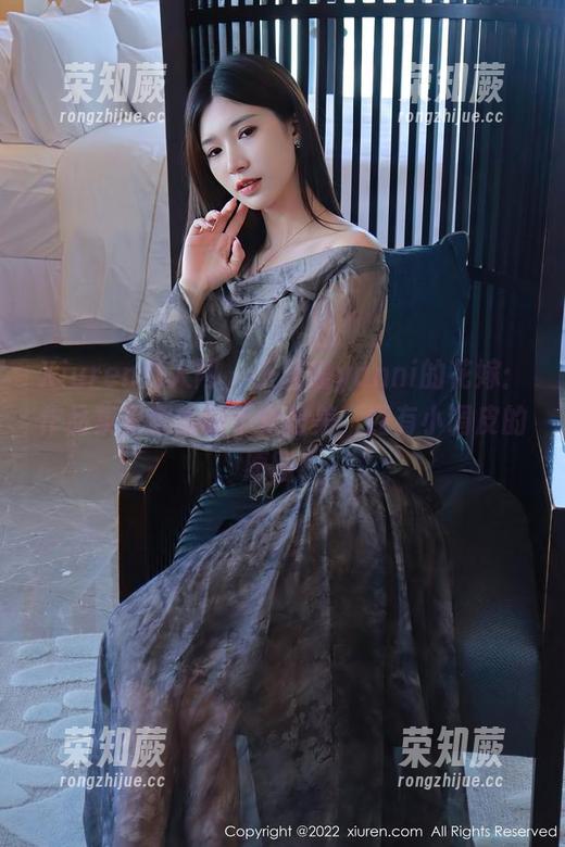 Xiuren秀人网 - 王馨瑶yanni的花嫁：作品集里藏着的不止是美，还有小调皮的原图！