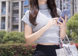 Xiuren秀人网 – 阿乖Kiddo和她的少女们：一部捕捉灵动瞬间的合集