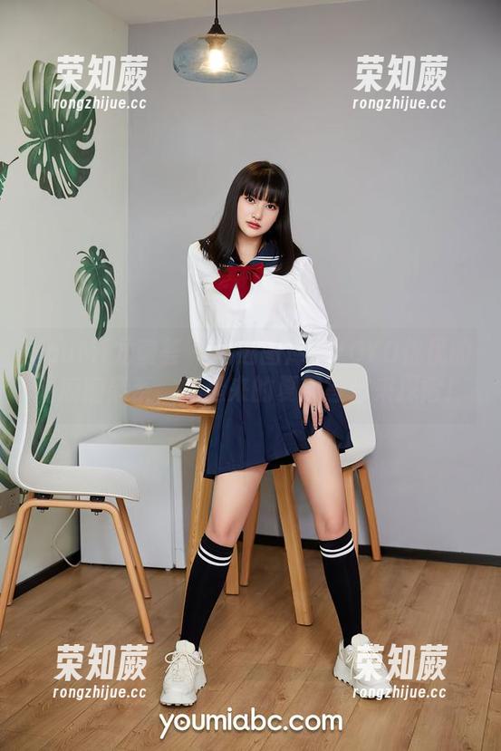 YouMi尤蜜荟 - 精选图库：YOYO优优的清凉糖果系，嗨起来的夏天等你来探险！