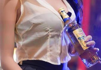 YouMi尤蜜荟 – 资源无限，左冰Queen的夏日图库让你发现更美的自己！