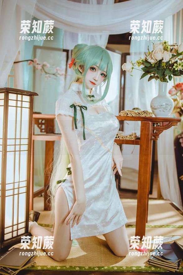 在线解锁coser衣衣的吸血鬼护士服原图，胆子大的人来吧！