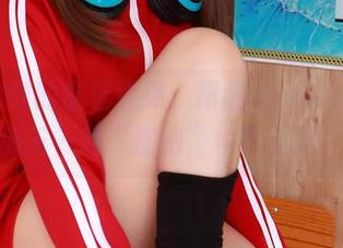 图片定制的最佳选择：跟随nyako喵子大魔王一起“拥抱”牛牛女郎！