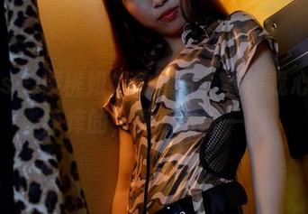 pans – 樱桃姐姐的图片，看得我心里面痒痒的，真想去摘一颗