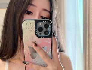 微密圈 – 无圣光，不爱笑的赛琳的白色画布：这作品怎么能展现如此宁静？