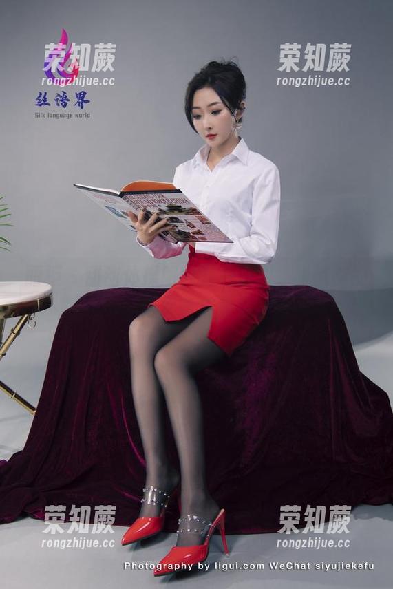 丽柜-甜甜 丽柜 - 甜甜体操服的图片福利,甜腻腻的青春直接来袭
