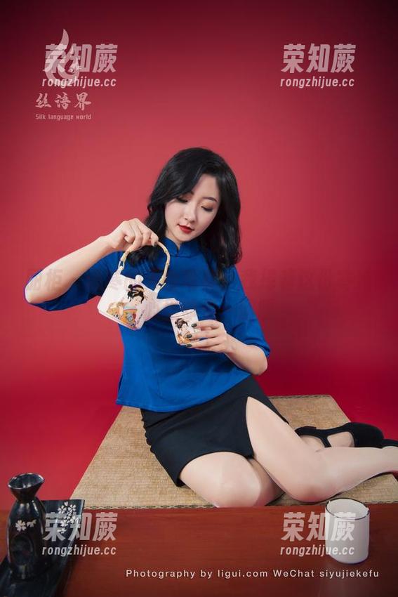 丽柜 - 语寒的天台写真：我捧着这份寒冷，心里却是一团暖