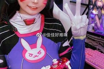 嗨！佳佳酱ovo透明女仆原图上线，更新得太频繁，我根本承受不住啊！