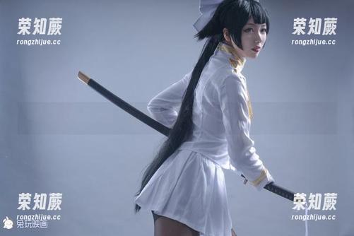兔玩映画 当黑修女遇上白丝JK:兔玩映画的梦幻图片合集
