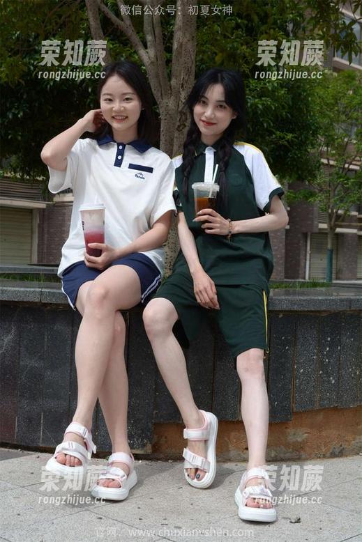 初夏女神 - 小心！依依美足图包曝光，心脏秒跳！