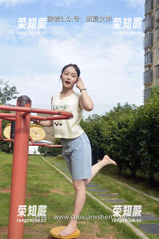 初夏女神-安妮 初夏女神 - 安妮修女,在线高清给你一秒不小心的心动