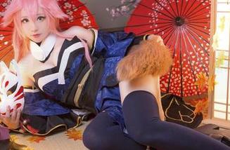 千寻大人户外写真，不知道为什么，看着看着就开始幻想了起来。