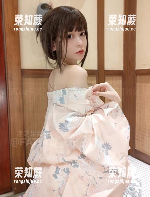 Blue来袭！发条少女yoki带你游览她的原图园地