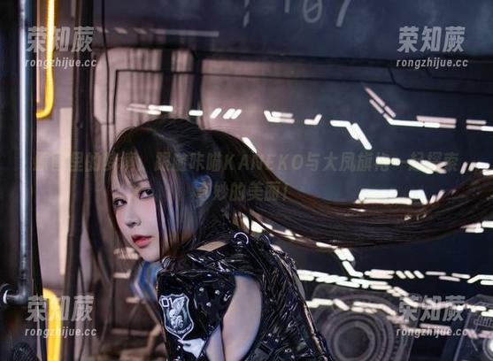 咔喵KANEKO 原图里的梦境:跟随咔喵KANEKO与大凤旗袍一起探索奇妙的美丽!