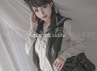 塔塔_Lo1iTa在天台晒太阳，照片里的每个角度都充满魔力！