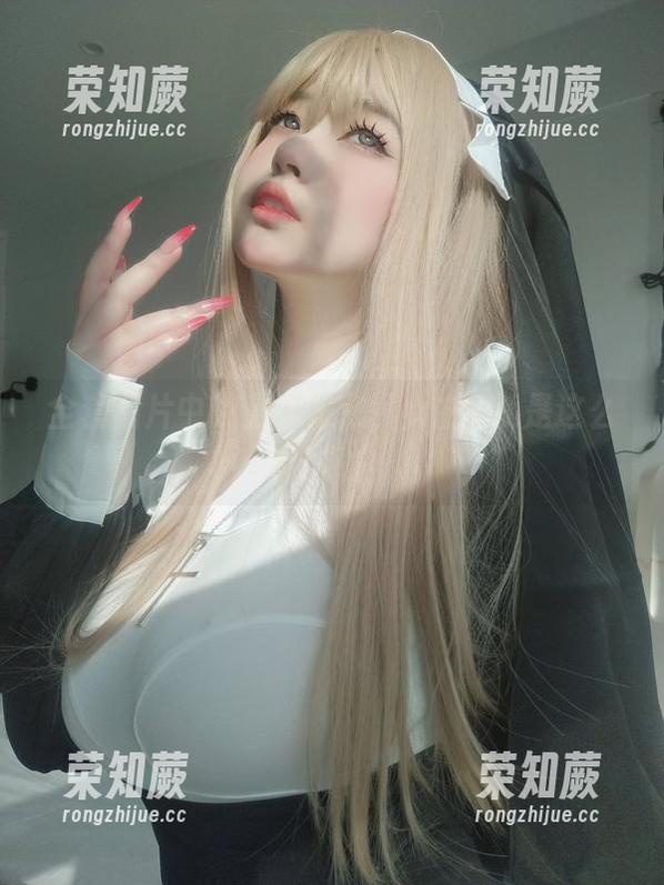 女主K 全套图片中的上司秘密,女主K就是这么有魅力!