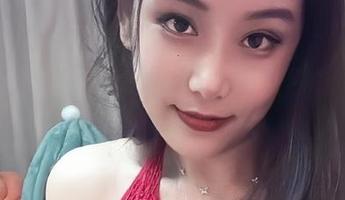 微密圈 – 奶雯VS红色漏背裙：无圣光下的超级合集！