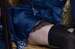 英仙座透明护士的高清资源，不得不夸小仓千代w这一风格，谁能抗拒这种既科幻又现实的写真？