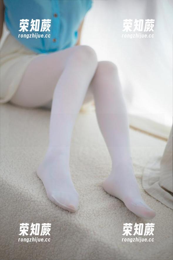少女秩序 少女秩序的沙发过膝黑丝,在线高清感受看不够的美