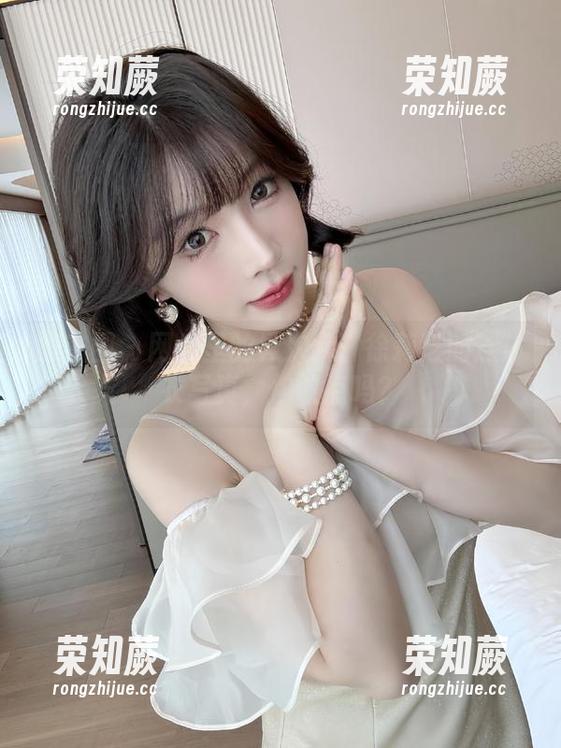 徐莉芝 微密圈 - 网盘里的异次元:徐莉芝的连体衣写真,你敢点吗?