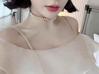 微密圈 – 徐莉芝比基尼合集：沙滩、阳光，还有你的心事