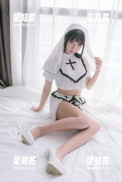 抱走莫子aa 不信?那你看看抱走莫子aa的女王!无圣光照样美图辣眼睛!